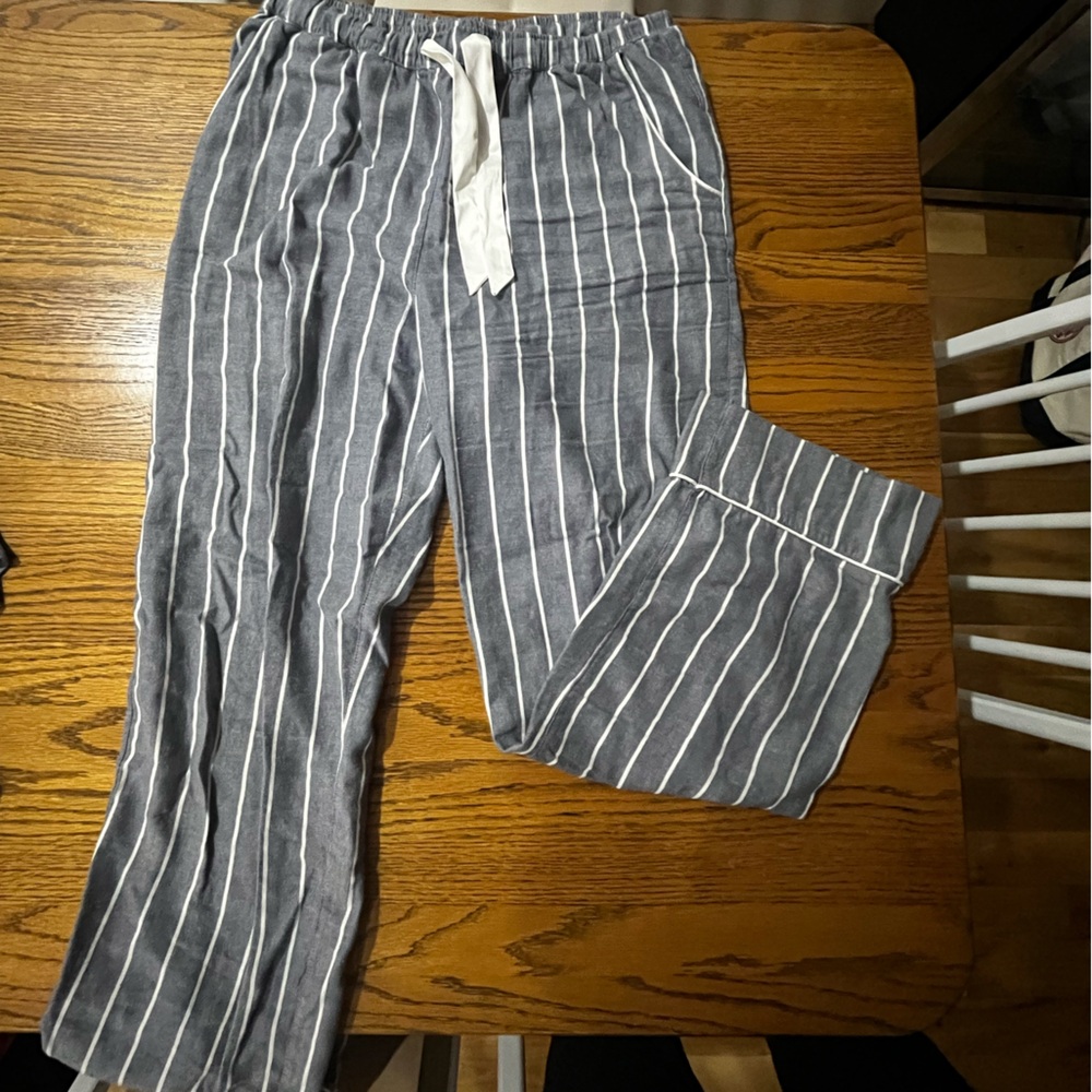 Z Supply women’s flannel striped pajama set - Picture 4 of 5